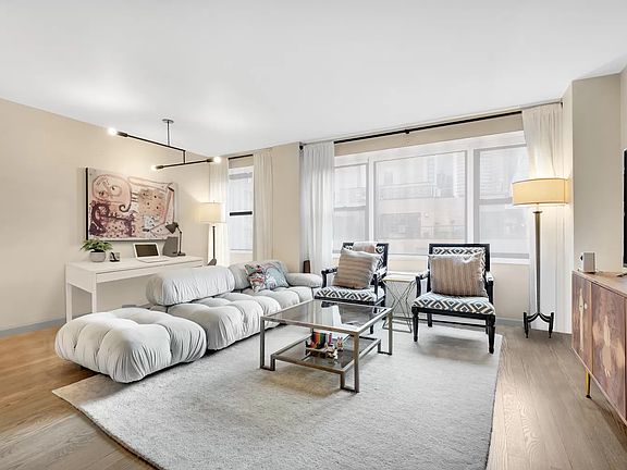 2nd image of 345 E 52nd St APT 9G