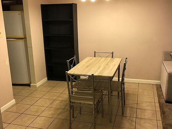 3rd image of 2301 Manzanita Way #B