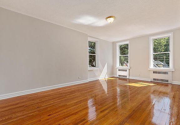 3rd image of 415 E 17th St APT 2F
