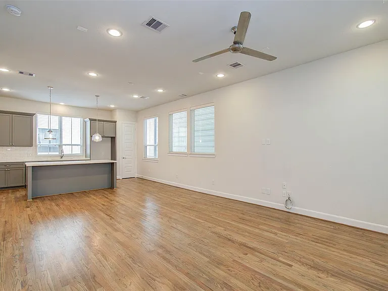2810 Grand Fountains Dr #B — Photo 14