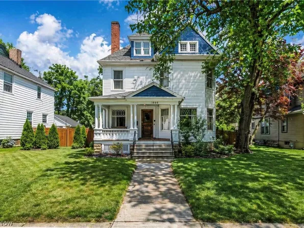 146 Harrison St, Elyria, OH 44035