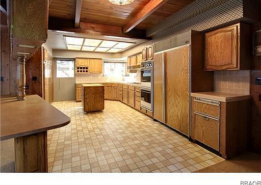 4th image of 27130 Peninsula Dr