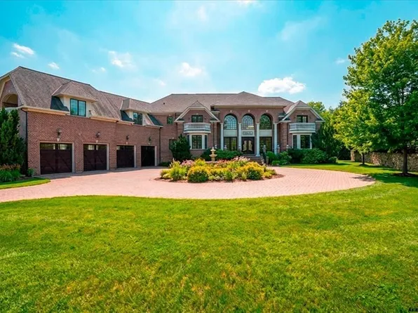 3 Regency Rdg, Andover, MA 01810