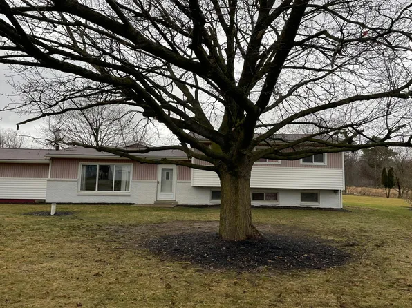 315 N Dutcher St, Corunna, MI 48817