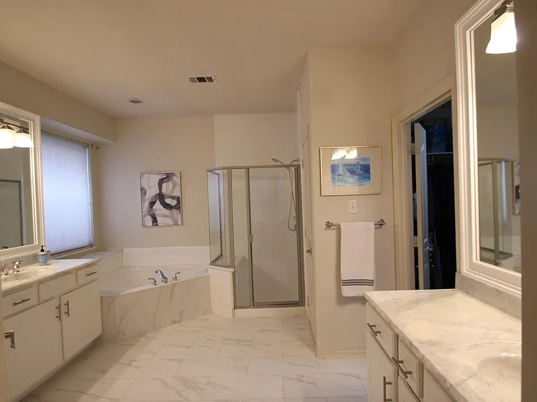 1716 Winding Hollow Ln — Photo 14