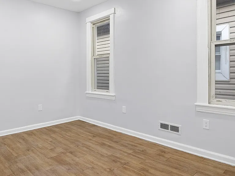 12 E 49th St #2 — Photo 13