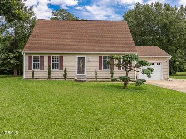 1230 Creek Road, Morehead City, NC 28557