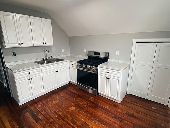 2nd image of 51 Waterman Ave Floor 3