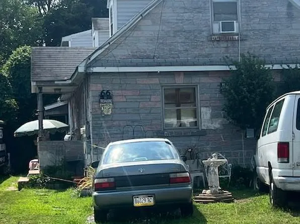 66 Corbin Ln, Morrisville, PA 19067
