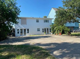 7804 Channelview Dr, Galveston, TX 77554