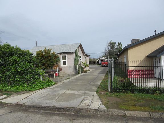 3rd image of 150 W Whitesbridge Ave
