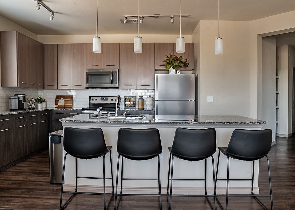 Kitchen at village at lakefront