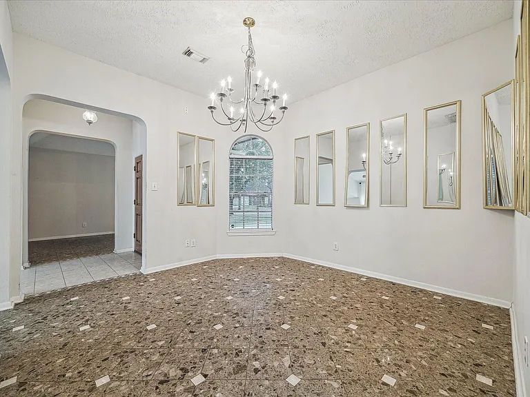 119 Lissa Ln — Photo 24