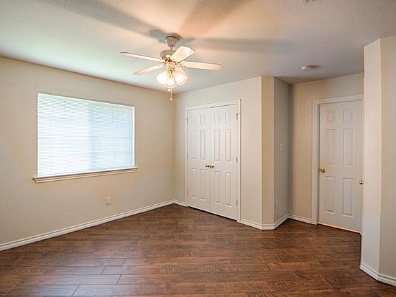 5th image of 3713 Oldenburg Ln