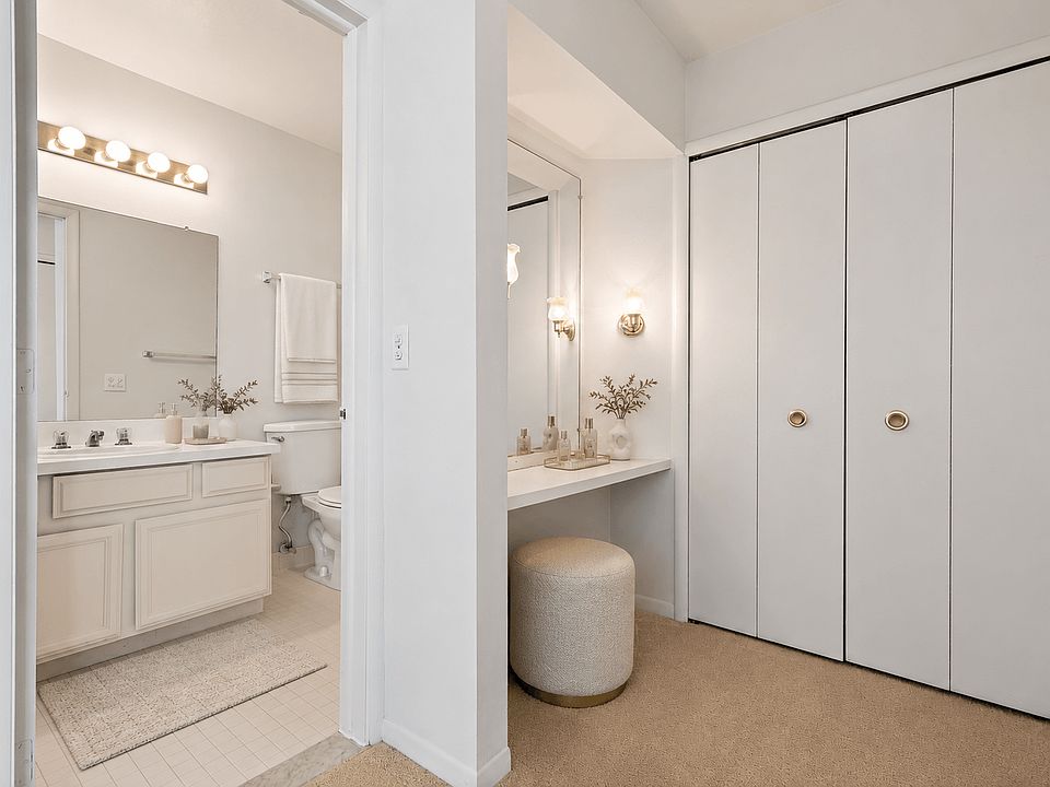 22490 Saratoga St # 6-202, photo 7