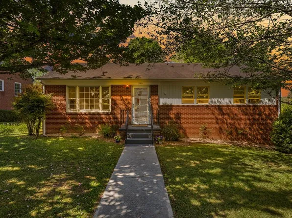 340 Oakland St, Abingdon, VA 24210