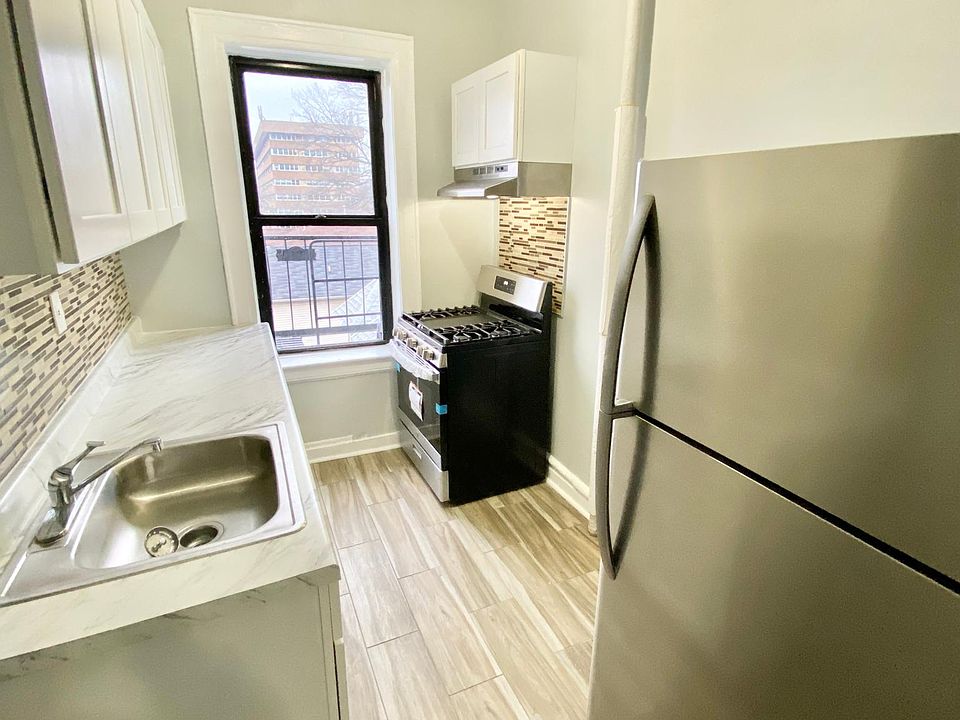 1st image of 100 Chestnut St APT 42