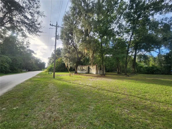 4575 NE 167th Pl, Citra, FL 32113