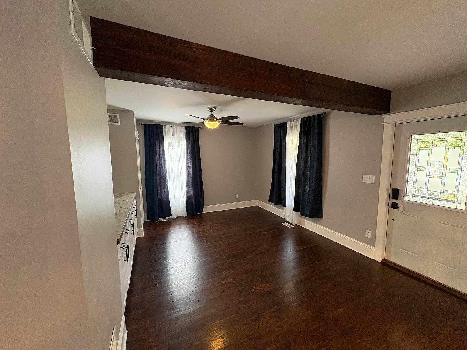 4 bed, 1500 sqft, $2,500 — Photo 3