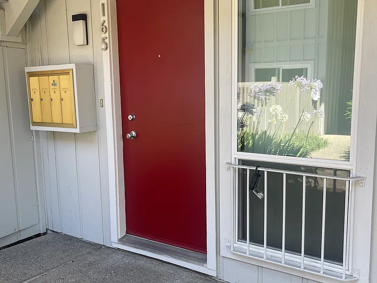 255 S Rengstorff Ave #165 — Photo 12
