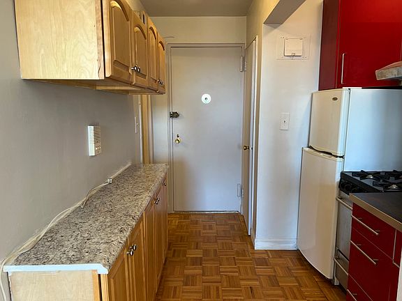 3rd image of 50-22 40th St #2C