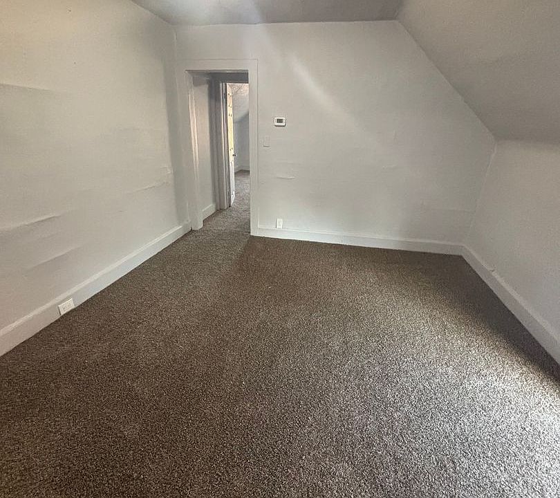 1st image of 3147 W 54th St