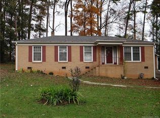 6607 Elmwood Cres, Charlotte, NC 28214
