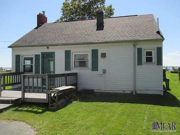 2nd image of 3843 Nelson Dr