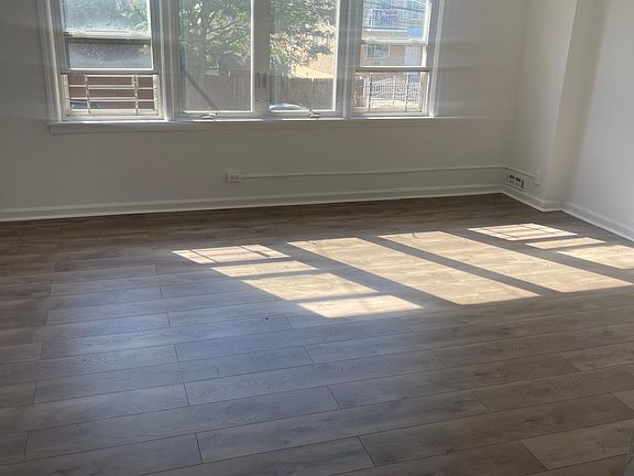 2nd image of 230 Buttrick Ave