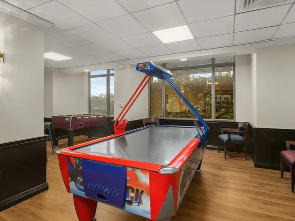 112-01 Queens Boulevard image 27 of 34