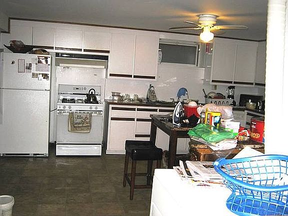 4th image of 49 Kipp Ave
