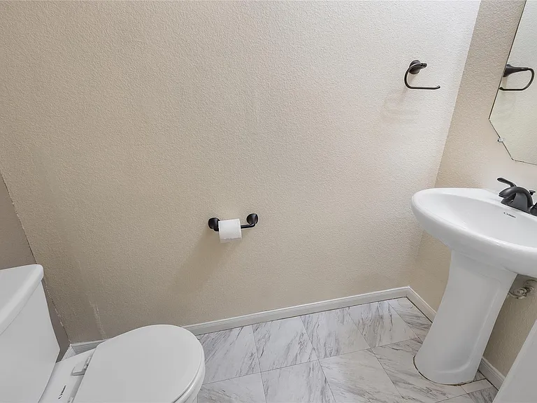 18436 Weatherby Ln — Photo 21