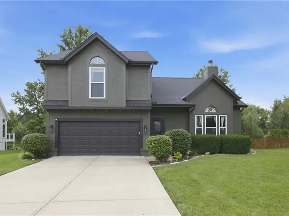 21607 W 51st St, Shawnee, KS 66226