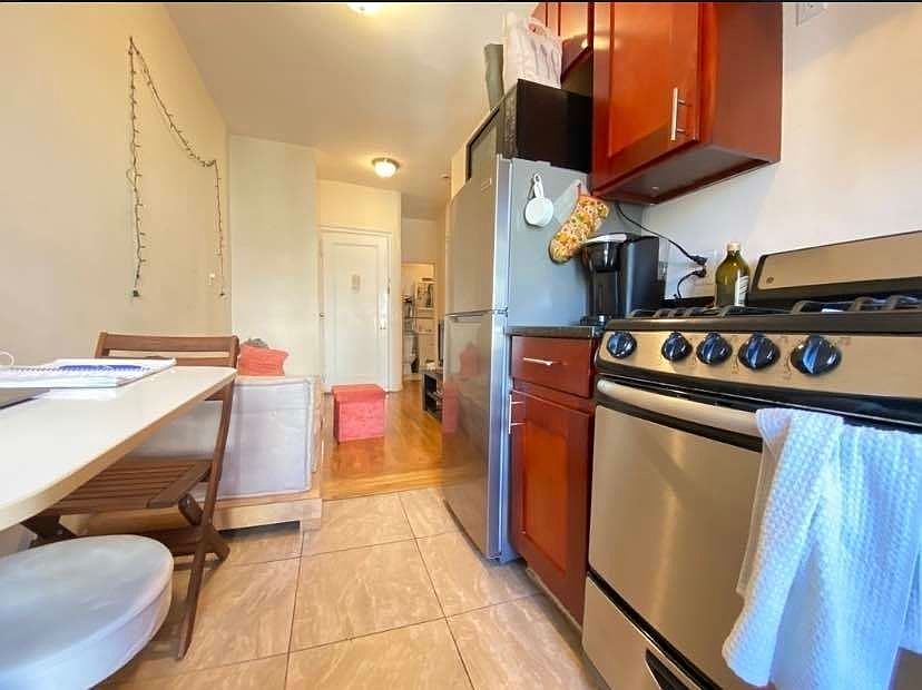 1st image of 129 Avenue C APT 2