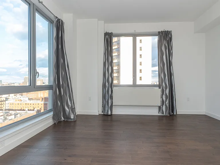 321 W 110th St #11C — Photo 3