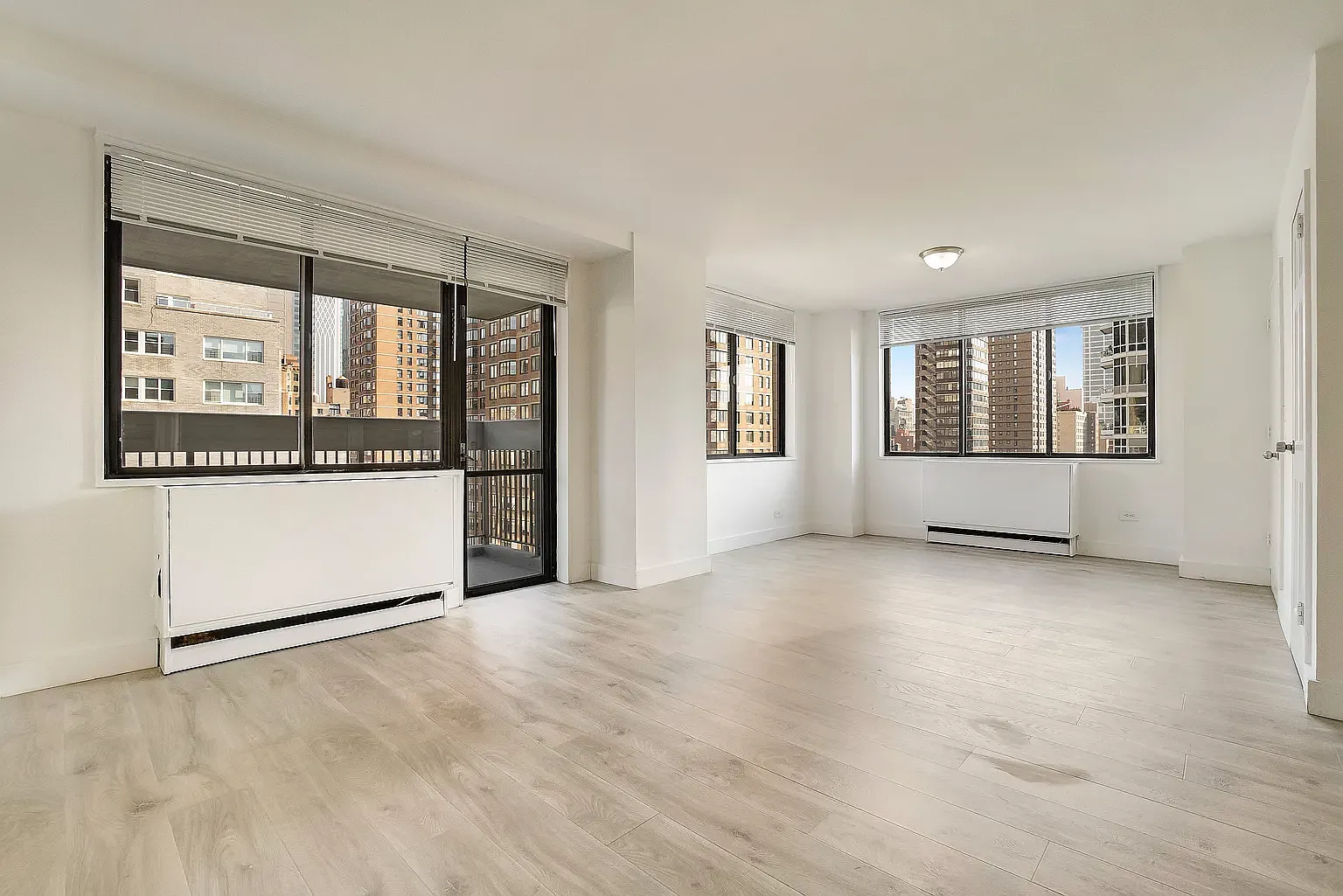 200 East 33rd Street — Photo 2