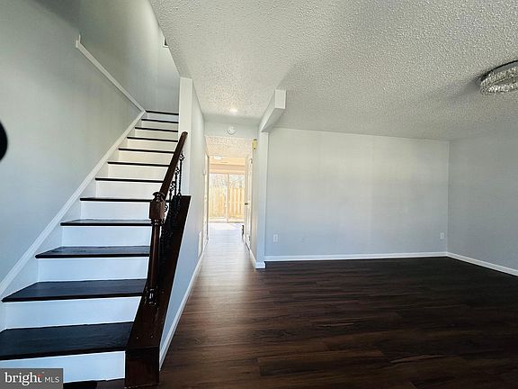 4th image of 3409 Belfry Ln
