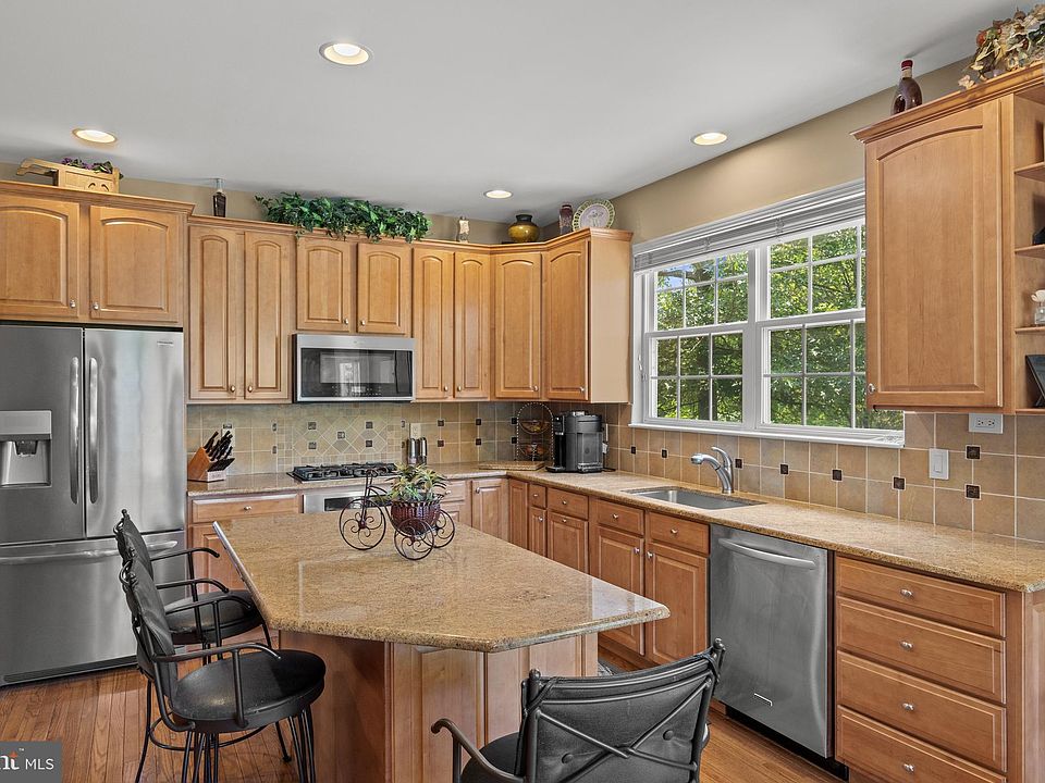 208 Hickory Ln, Mullica Hill, NJ 08062 | Zillow