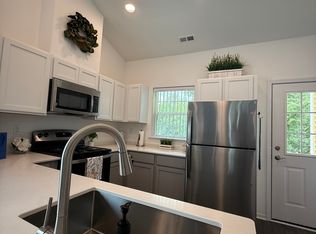 Highland Knolls, Howell, MI 48843
