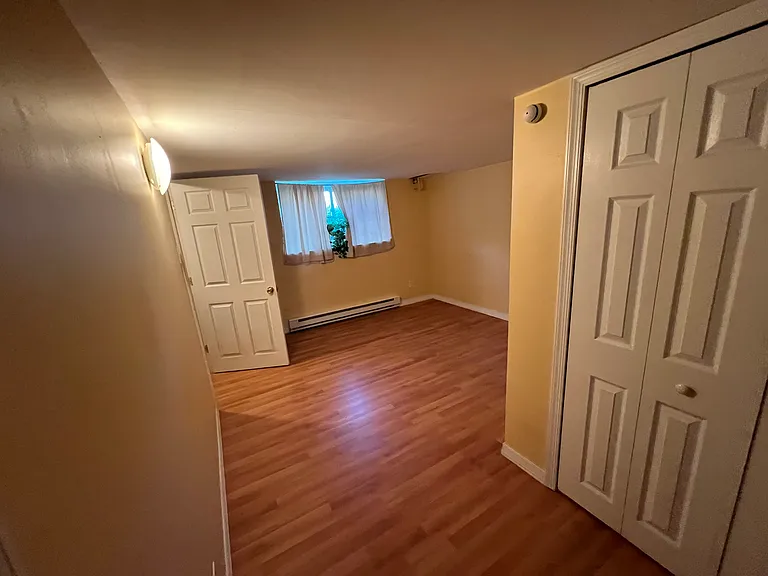 407 W Logan St #1 — Photo 14