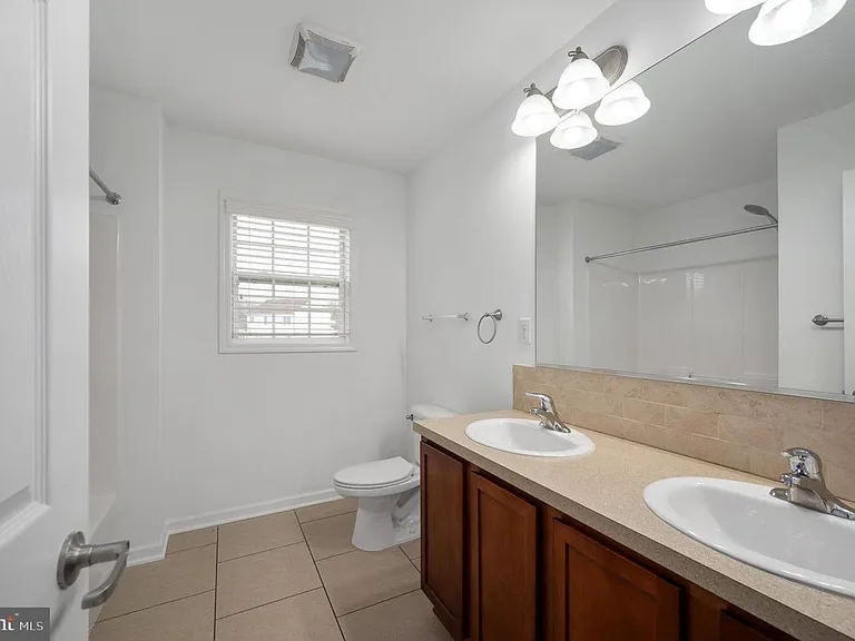 259 Olympic Dr — Photo 45