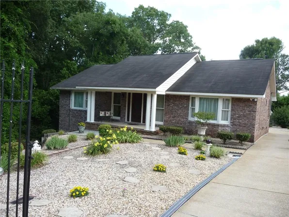 1219 Fletcher Dr, Phenix City, AL 36867