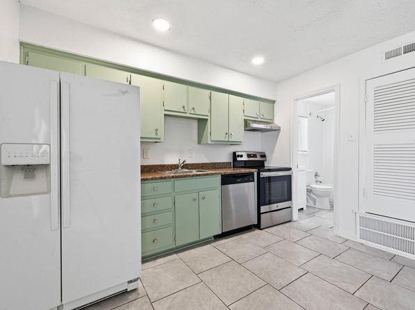 5210 Joe Sayers Ave #C