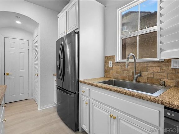 5th image of 16914 Torbett Ln Unit 15