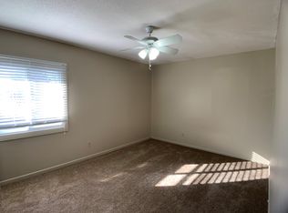 201 1/2 E Hale St #15289199, Spring Hill, KS 66083