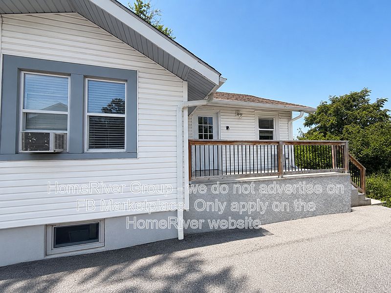 1st image of 4106 NE 45th Ter APT B