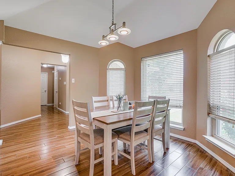 369 Phillips Dr — Photo 19