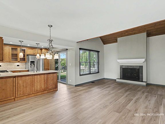 3rd image of 706 Wakefield Rd