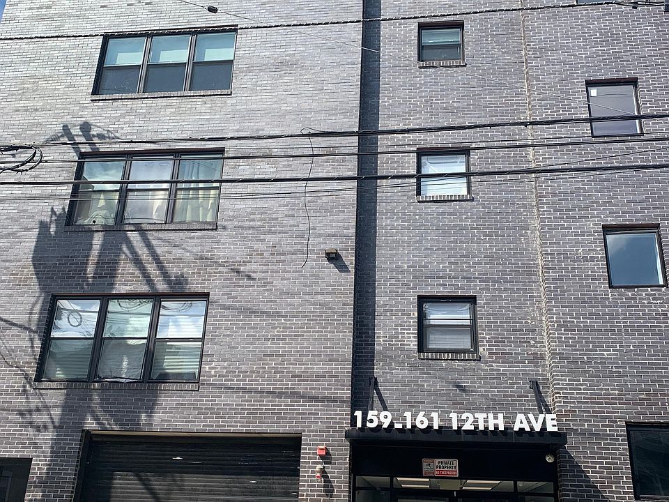 1st image of 159 12th Ave #204