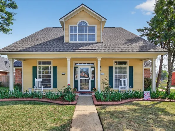 1212 Chopin Dr, Bossier City, LA 71112